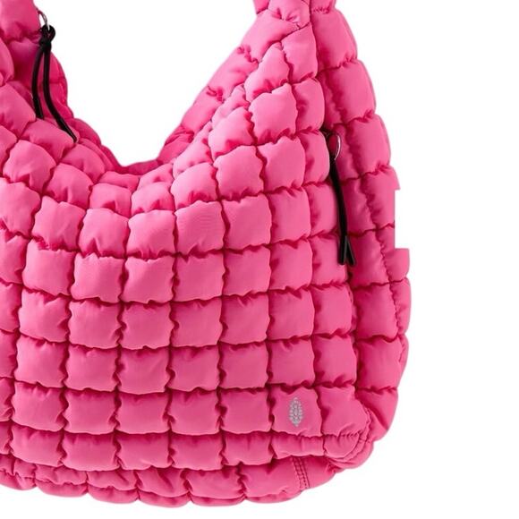 Free People Movement Quilted Carryall Bag Bubblegum Pink NWT - Picture 3 of 6